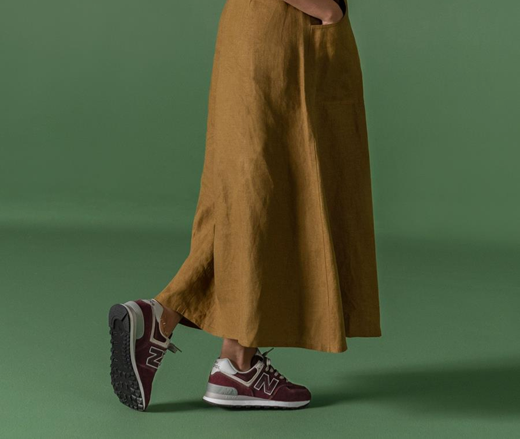 Giày New Balance 574 Classic 'Burgundy' WL574EVM - Ảnh 3