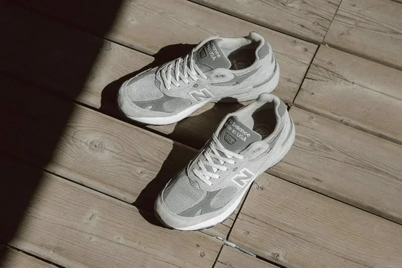 Alternative view of Giày New Balance 993 Made in USA 'Grey White' MR993GL