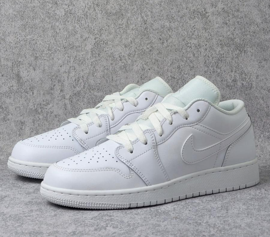 Giày Nike Air Jordan 1 Low GS 2023 'Triple White' 553560-136 - Ảnh 4