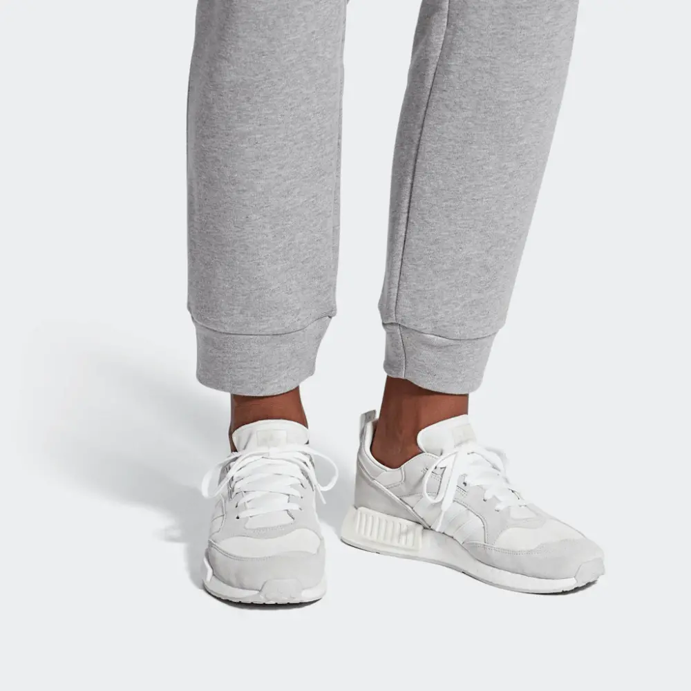 Alternative view of Giày Adidas Boston Super R1 'Triple White' G27834