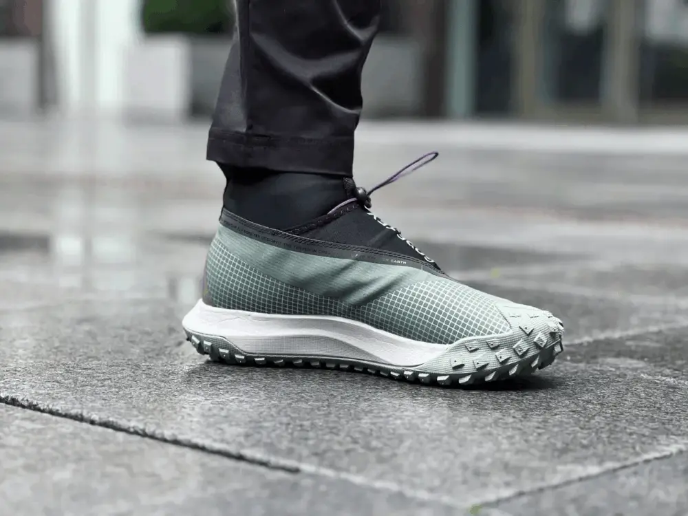 Alternative view of Giày Nike ACG Mountain Fly GTX 'Clay Green' CT2904-300