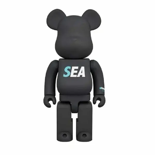 Alternative view of Mô Hình Bearbrick Atmos x Sea 100% & 400%