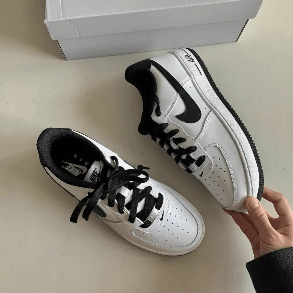 Alternative view of Giày Nike Air Force 1 '06 GS 'White Black' DH9600-102