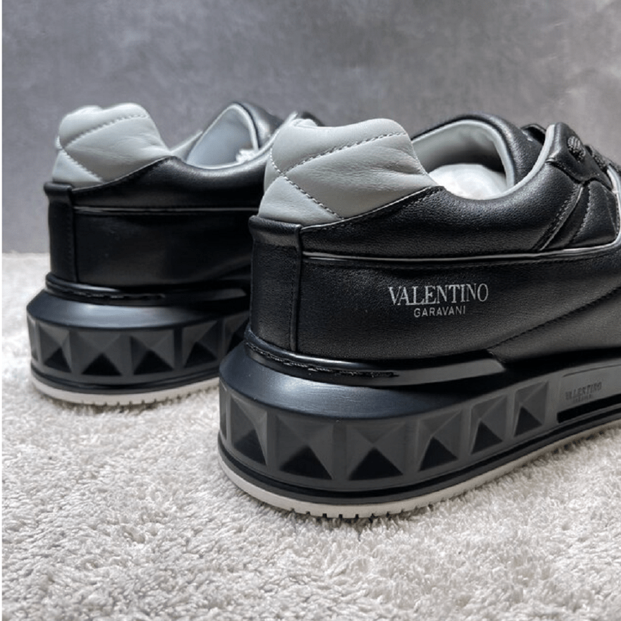 Giày Valentino One Stud Low-Top Nappa Black Gray WY2S0E71NWN00A - Ảnh 2