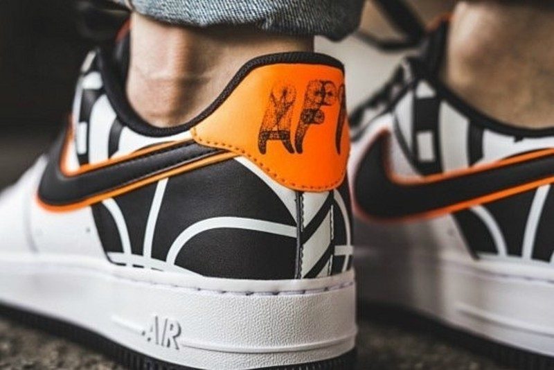 Giày Nike Air Force 1 Low White 'Black Orange' 820438-109 - Ảnh 3