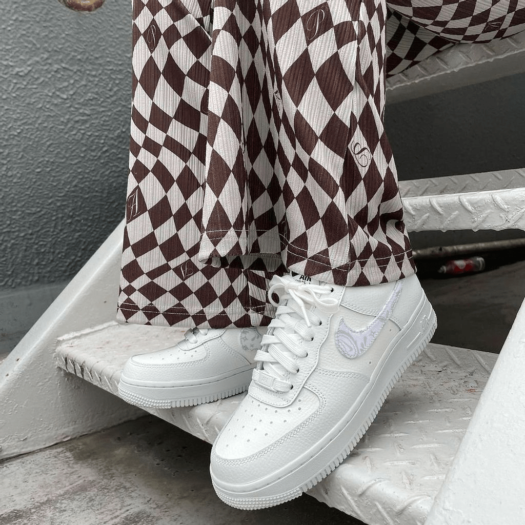 Giày Nike Air Force 1 Low 'White Paisley' DJ9942-100 - Ảnh 2