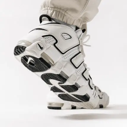 Giày Nike Air More Uptempo 'White Black' DO6718-100 - Ảnh 4