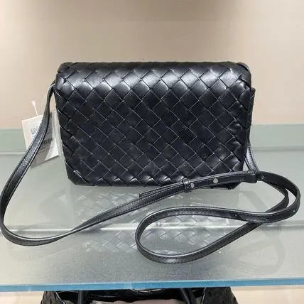 Alternative view of Túi Bottega Veneta Lambskin 'Black' 609231-VCPP-18803