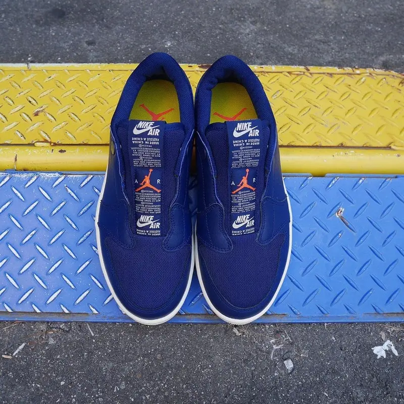 Giày Nike Wmns Air Jordan 1 Low Slip 'Blue Void' AV3918-408 - Ảnh 5