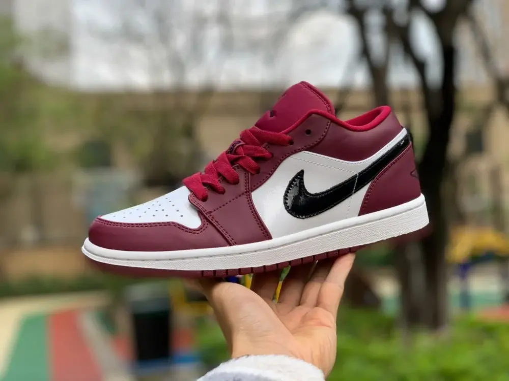Giày Nike Air Jordan 1 Low 'Noble Red' 553558-604 - Ảnh 5