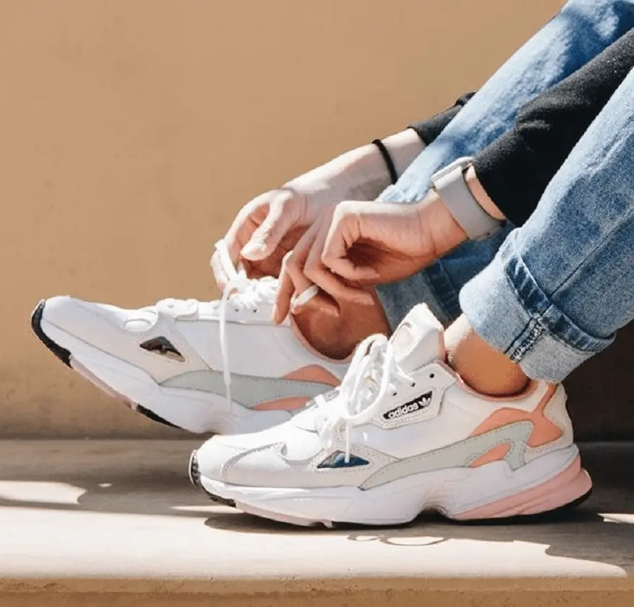 Alternative view of Giày Adidas Falcon Running 'White Pink' EE4149