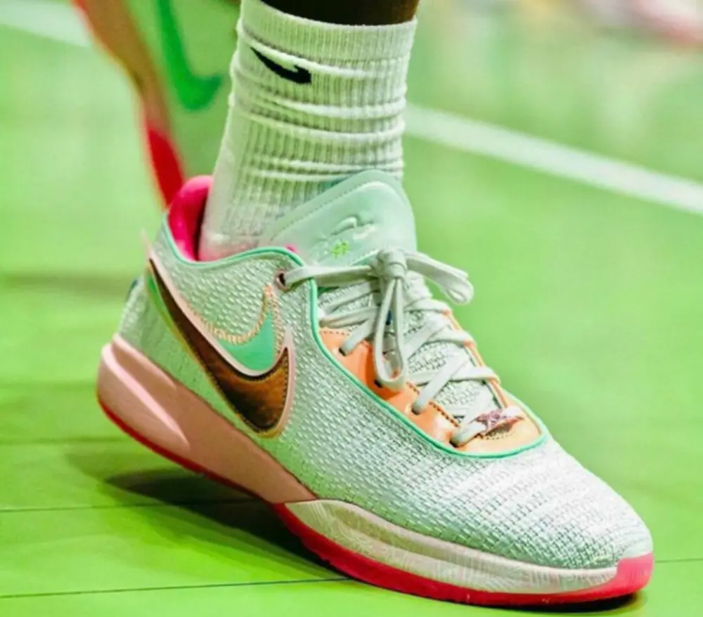 Giày Nike Lebron 20 'White Pink' DJ5423-300 - Ảnh 4