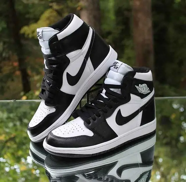Giày Nike Air Jordan 1 Retro High OG 'Black White' 555088-010 - Ảnh 3