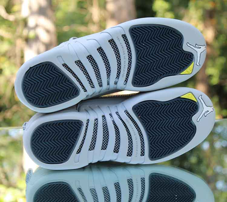 Giày Nike Air Jordan 12 Retro Low GS 'Wolf Grey' 308305-002 - Ảnh 6