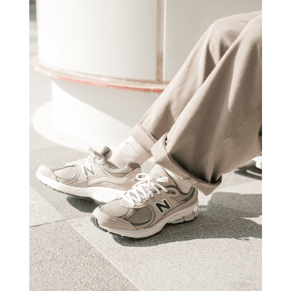 Giày New Balance 2002R 'Warm Alpaca' M2002RAW - Ảnh 4