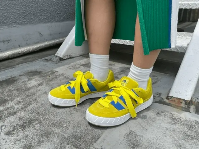 Alternative view of Giày Adidas Adimatic 'Bright Yellow Blue' GY2090