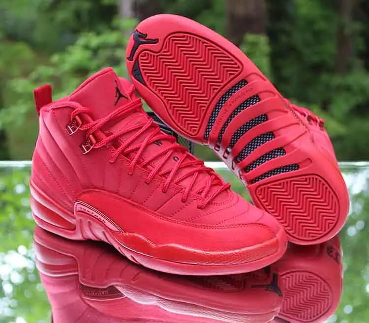 Alternative view of Giày Nike Air Jordan 12 Retro GS 'Gym Red' 153265-601