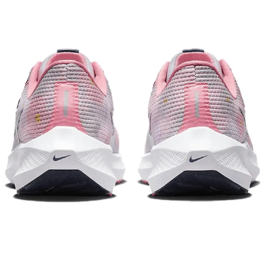 Alternative view of Giày Nike Pegasus 40 Premium 'Floral Watercolor Pearl Pink' DV7890-600