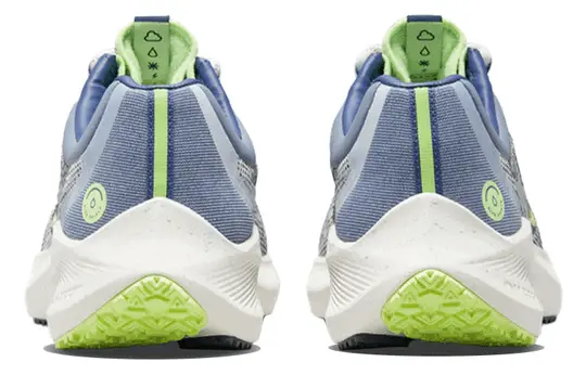 Giày Nike Wmns Zoom Winflo 8 Shield 'White Light Armory Blue' DO2342-144 - Ảnh 4