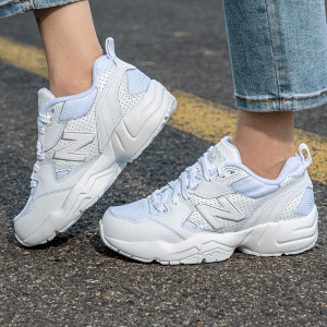 Alternative view of Giày New Balance 708 White WX708LW