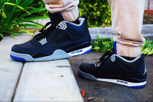 Alternative view of Giày Nike Air Jordan 4 Retro 'Motorsports Alternate' 308497-006