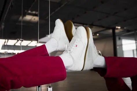 Alternative view of Giày Adidas Originals Continental 80 'Off White' BD7975