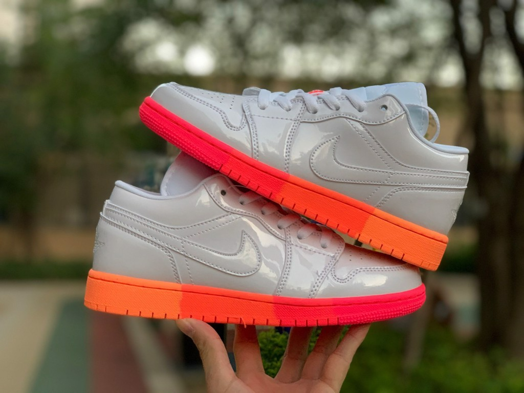 Giày Nike Air Jordan 1 Low GS 'Sunset Sole' 554723-100 - Ảnh 5
