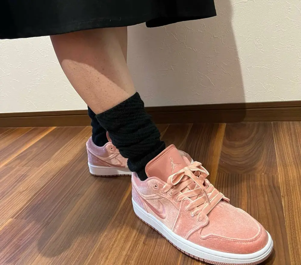 Giày Nike Air Jordan 1 Low SE 'Pink Velvet' DQ8396-600 - Ảnh 3