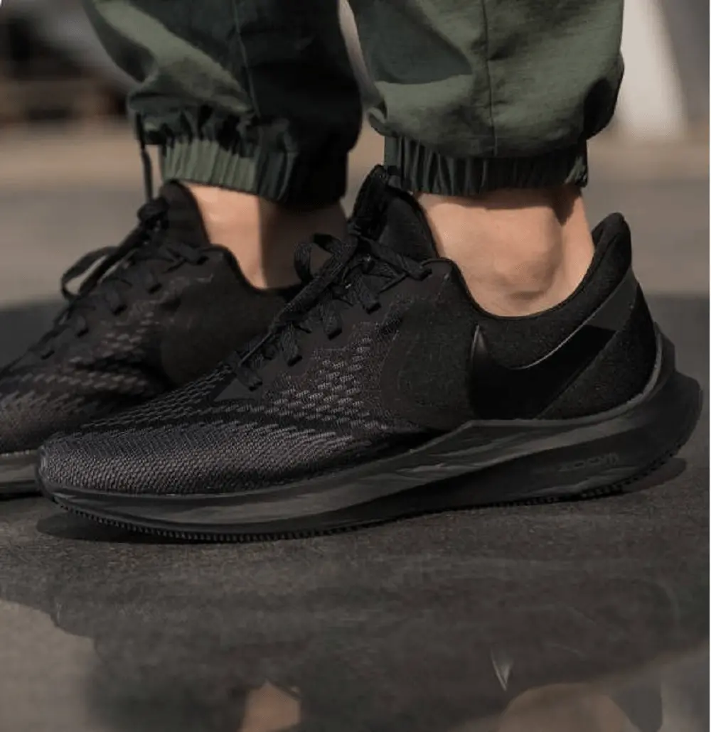 Giày Nike Air Zoom Winflo 6 'Triple Black' AQ7497-004 - Ảnh 10