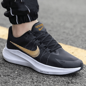 Alternative view of Giày Nike Winflo 8 'Black Metallic Gold' CW3419-009