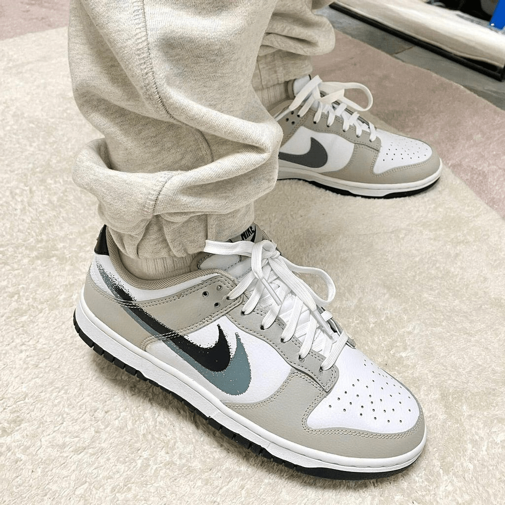 Giày Nike Dunk Low 'Stencil Swoosh' FD0661-100 - Ảnh 4