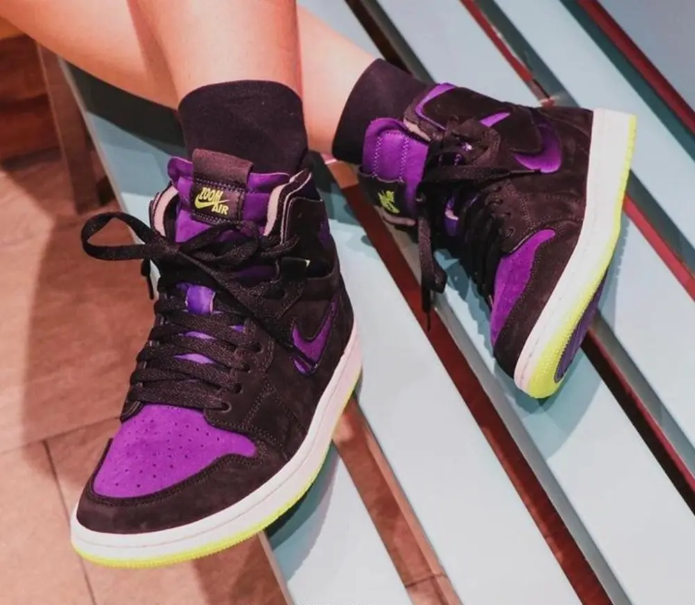 Alternative view of Giày Nike Wmns Air Jordan 1 High Zoom 'Halloween' CT0979-001