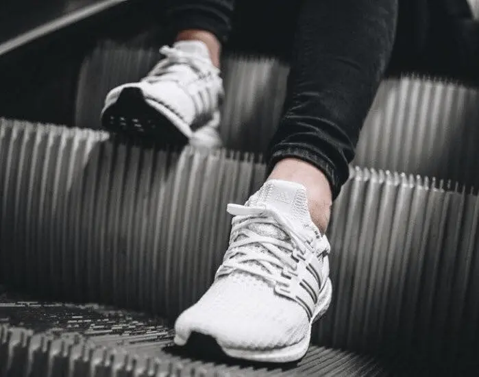 Giày Adidas UltraBoost 4.0 'Triple White' BB6308 - Ảnh 4