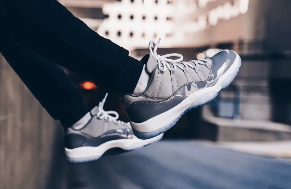Alternative view of Giày Nike Air Jordan 11 Retro Low 'Cool Grey' 528895-003