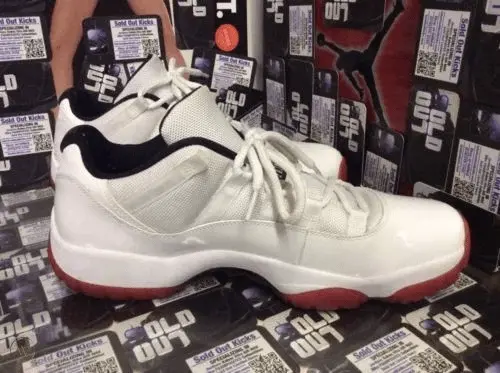 Alternative view of Giày Nike Air Jordan 11 Retro Low 'Cherry Bottom' 528895-101