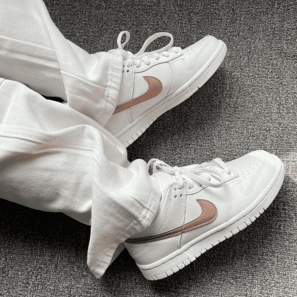 Giày Nike Dunk Low GS 'White Metallic Red Bronze' DH9765-100 - Ảnh 2