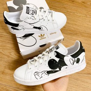 Alternative view of Giày Adidas Mickey Mouse x Stan Smith 'Black' FW2895