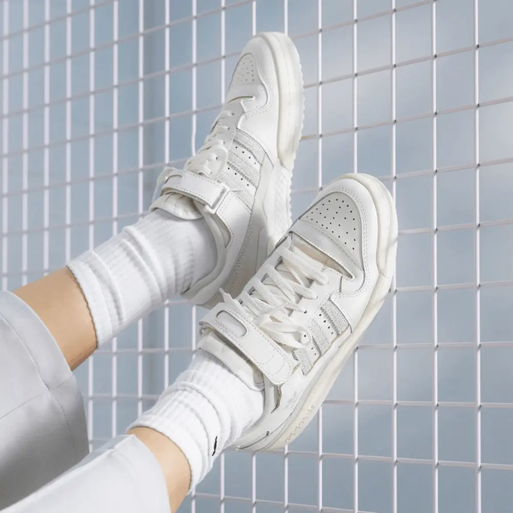 Alternative view of Giày Adidas Forum 84 Low 'Orbit Grey' FY4577