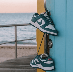 Alternative view of Giày Nike Dunk Low 'South Beach' FJ0739-100