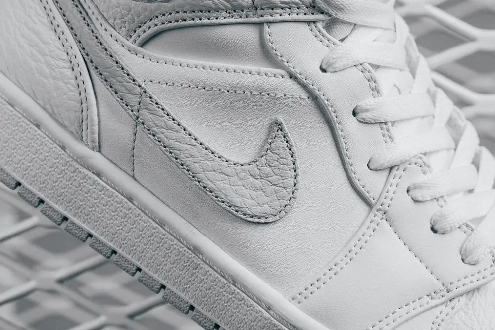 Giày Nike Air Jordan 1 Mid White Pure Platinum Swoosh 554724-108 - Ảnh 6