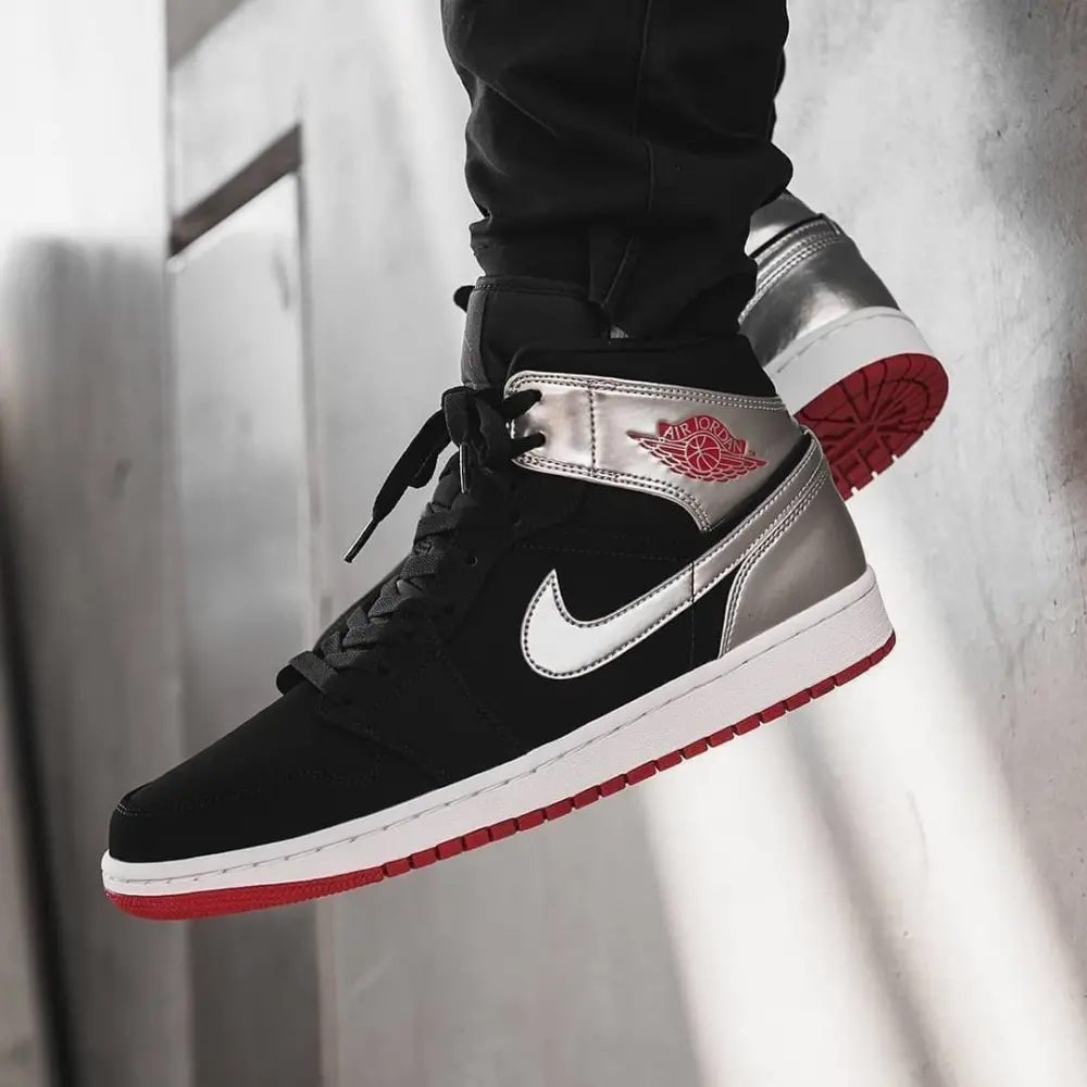 Giày Nike Air Jordan 1 Mid "Johnny Kilroy" 554724-057 - Ảnh 3