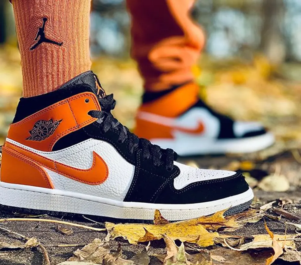 Giày Nike Jordan 1 Mid 'Shattered Backboard' 554724-058 - Ảnh 5