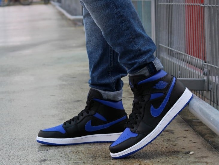 Giày Nike Air Jordan 1 Mid 'Hyper Royal' 554724-077 - Ảnh 7