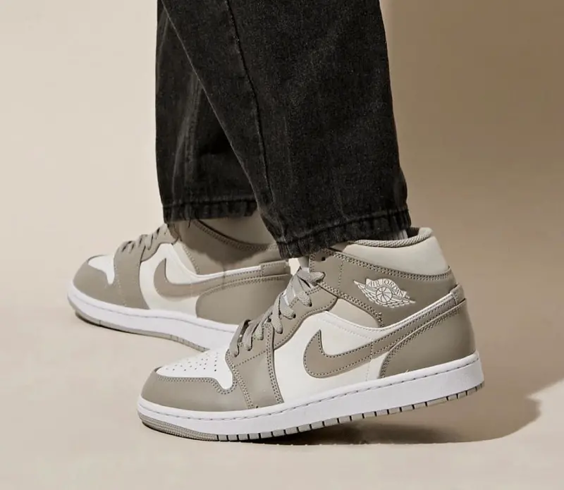 Giày Nike Air Jordan 1 Mid 'Linen' 554724-082 - Ảnh 3