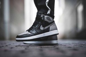 Alternative view of Giày Nike Air Jordan 1 Retro High OG 'Shadow 2.0' 555088-035