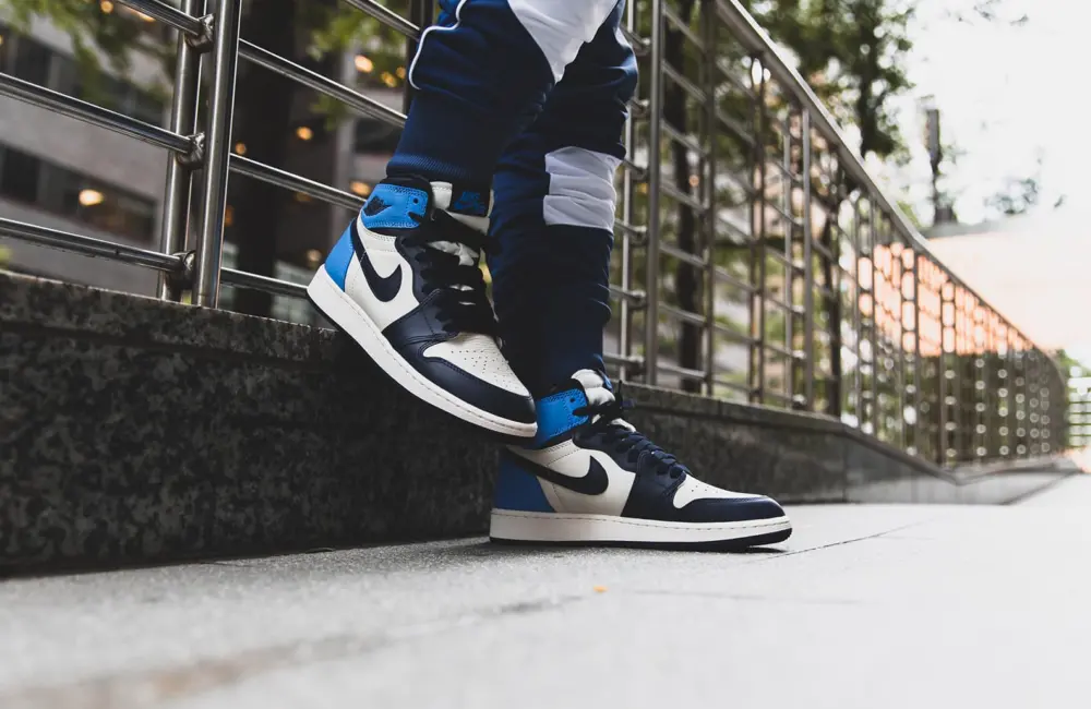 Giày Nike Air Jordan 1 Retro High OG 'Obsidian' 555088-140 - Ảnh 4