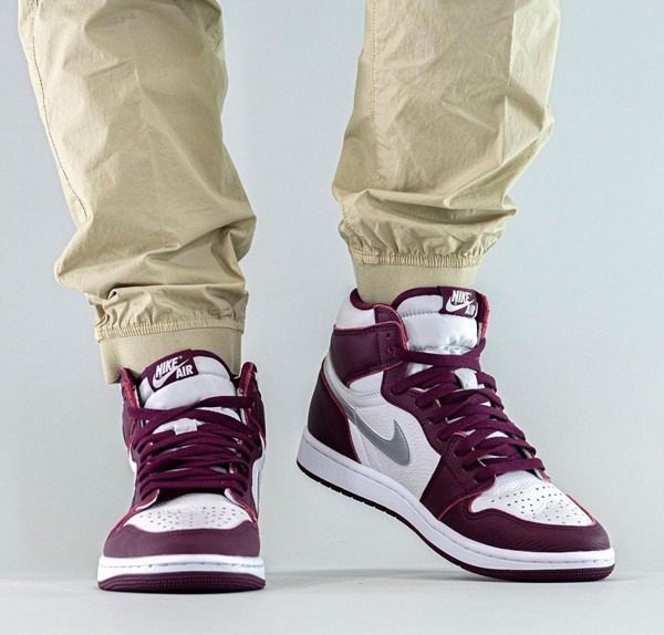 Giày Nike Air Jordan 1 Retro High OG 'Bordeaux' 555088-611 - Ảnh 3