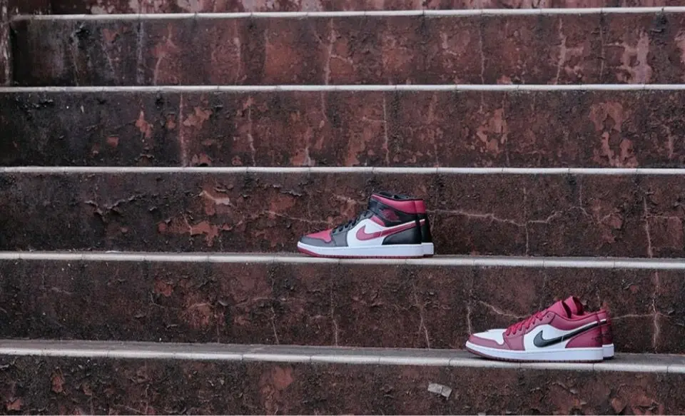 Giày Nike Air Jordan 1 Mid 'Bred Toe' 554724-066 - Ảnh 7