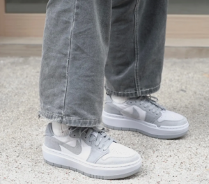 Alternative view of Giày Nike Wmns Air Jordan 1 Elevate Low 'Stealth' DH7004-005