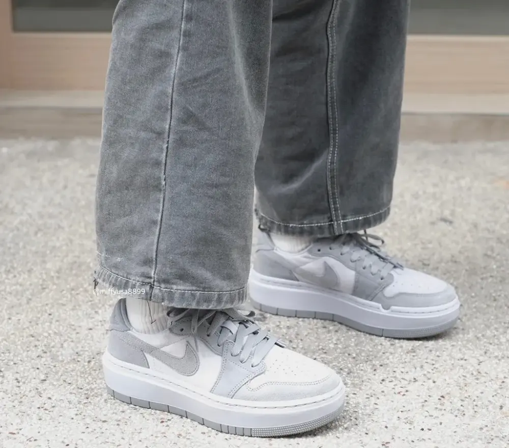 Alternative view of Giày Nike Wmns Air Jordan 1 Elevate Low 'Stealth' DH7004-005